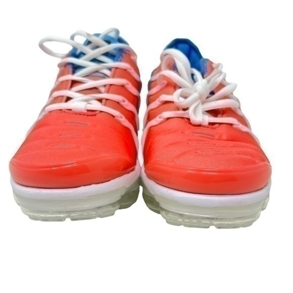 Nike Air Vapormax Plus Running Shoes - Picture 6 of 12
